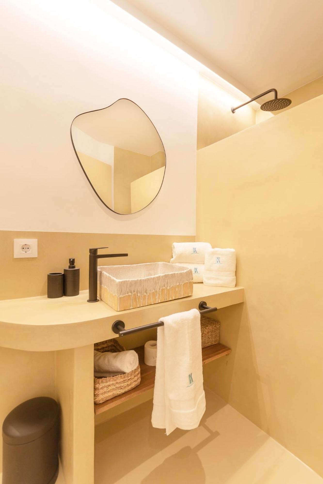 K-Sense By Nuka Homes Platja de Larenal ภายนอก รูปภาพ